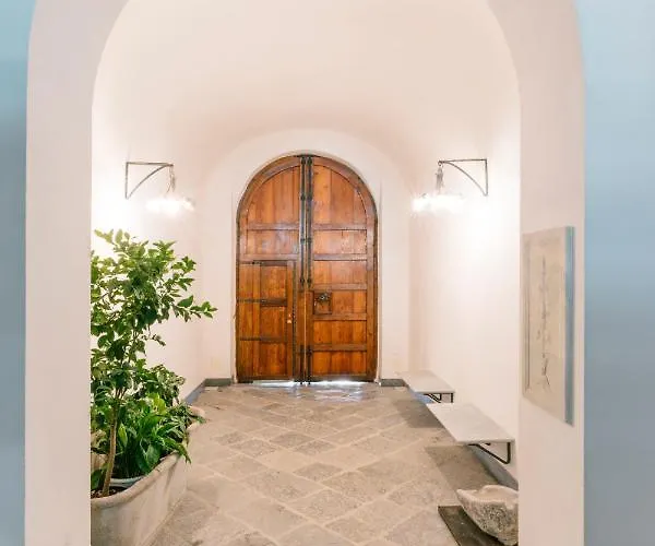 Dolcevita Gold アパート *